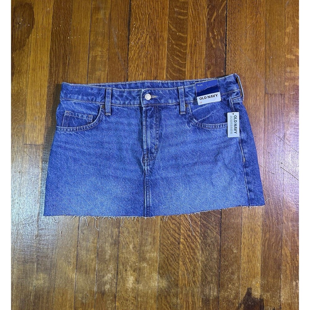 NWT Old Navy Denim Mini Skirt Raw Hem Size 12 Mid Rise Y2K